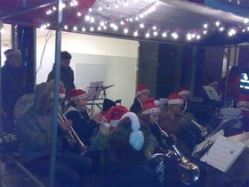 12 Moonlight Shopping