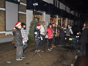 21 Moonlight shopping